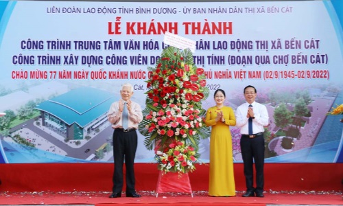 Bình Dương: Khánh thành Trung tâm Văn hóa công nhân lao động thị xã Bến Cát